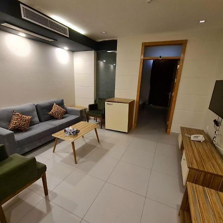 Spar Furnished Hotel Al-Hofuf Ngoại thất bức ảnh
